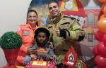 Lafaiete: garoto de 10 anos recebe visita dos bombeiros em sua festa de aniversário 
