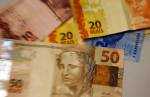 Governo assina decreto que reajusta salário mínimo para R$ 1.412