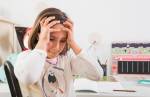 Dor de cabeça na infância pode estar relacionada a problemas na visão