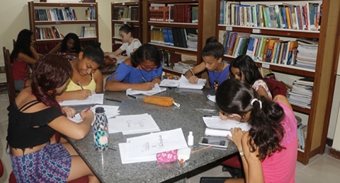 Bibliotecas de Lafaiete são refúgio para amantes do livro impresso