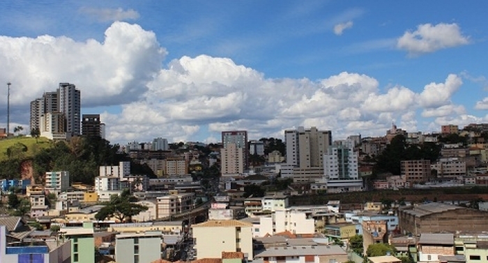 Prefeitura antecipa 13º de  servidores e injeta cerca de R$10,3 milhões na economia de Lafaiete