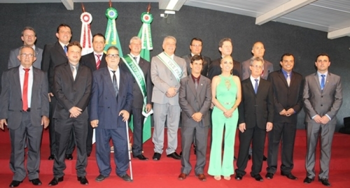 Vereadores e prefeito Mário Marcus tomam posse em Lafaiete