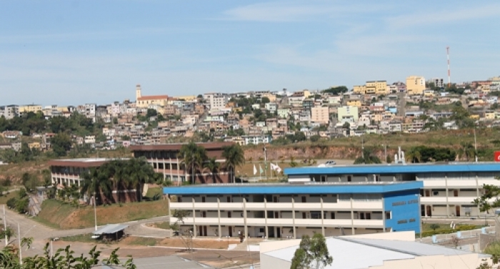 Codemig doa ao município terreno onde estão faculdades de Lafaiete