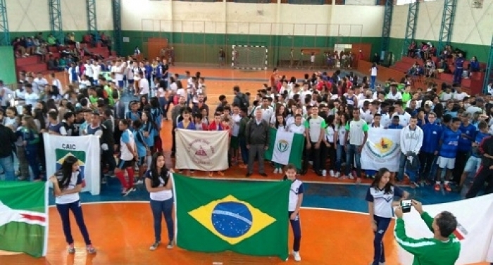 Prefeito e vice realizam abertura dos Jogos Escolares de Lafaiete