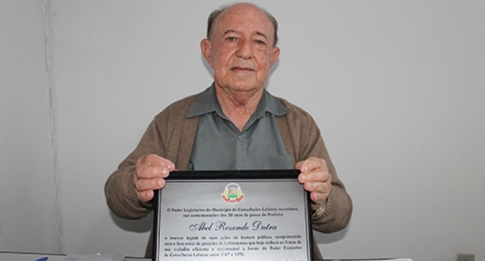 Prefeito mais novo a tomar posse, Abel Dutra, ficou conhecido como desbravador