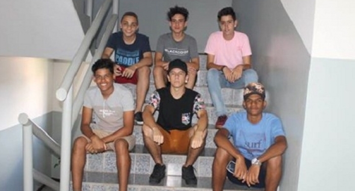 Criada por adolescentes, página viraliza zoando Lafaiete