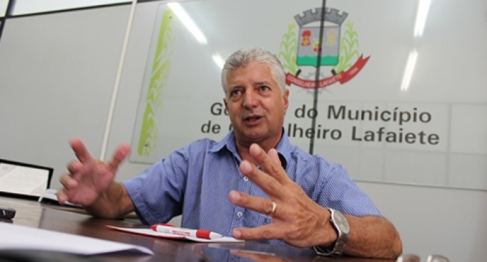 Prefeito nega briga entre apoiadores e faz raio-X dos primeiros cinco meses de governo