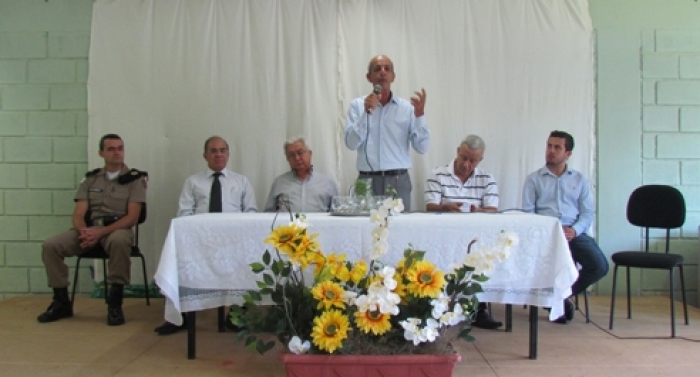 Prefeitos da Amalpa debatem saúde e educação durante assembleia na cidade de Piranga