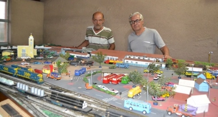 Paixão por ferromodelismo recria a antiga estação ferroviária de Lafaiete