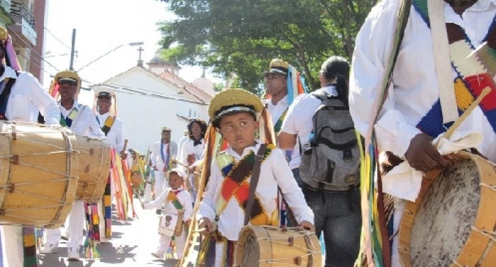 Festival de Congado mantém  tradição e colore as ruas da cidade
