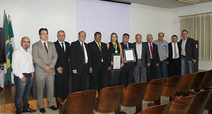 Associação Comercial presta homenagem a personalidades de Conselheiro Lafaiete