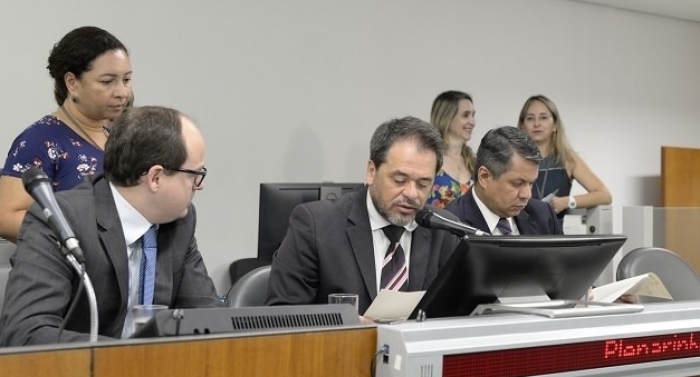 Glaycon trabalha pela aceleração  do licenciamento ambiental regional