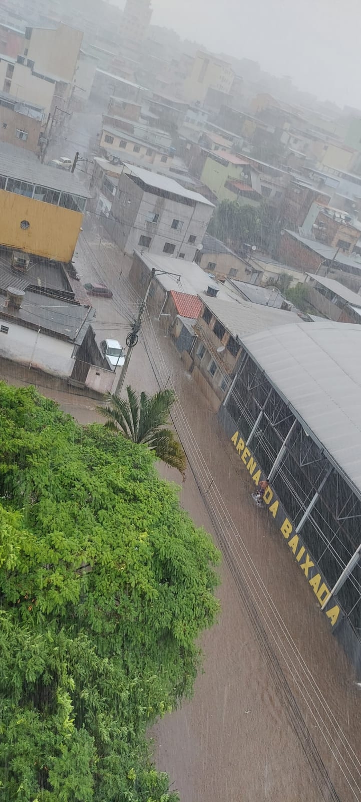 Temporal provoca alagamentos e prejuízos em Conselheiro Lafaiete, Minas  Gerais