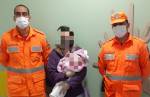 Bebê de 13 dias é salva por Bombeiros após se engasgar dentro de ônibus em Lafaiete 