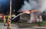 Bombeiros de Lafaiete combatem incêndio na Barreira